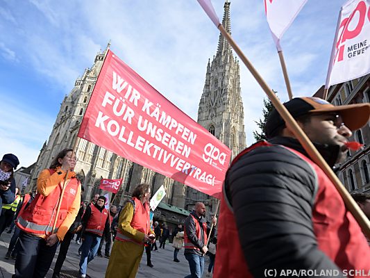 Handelsangestellte demonstrieren in Wien Handelsangestellte demonstrieren in Wien