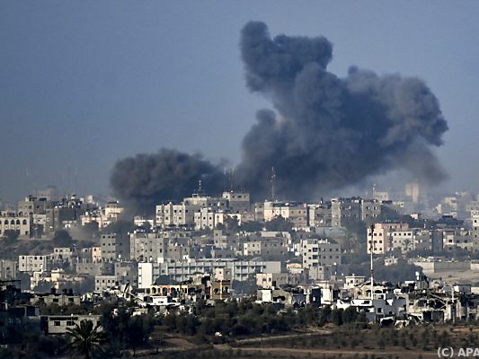 Luftangriffe des israelischen Militärs im Gazastreifen Luftangriffe des israelischen Militärs im Gazastreifen