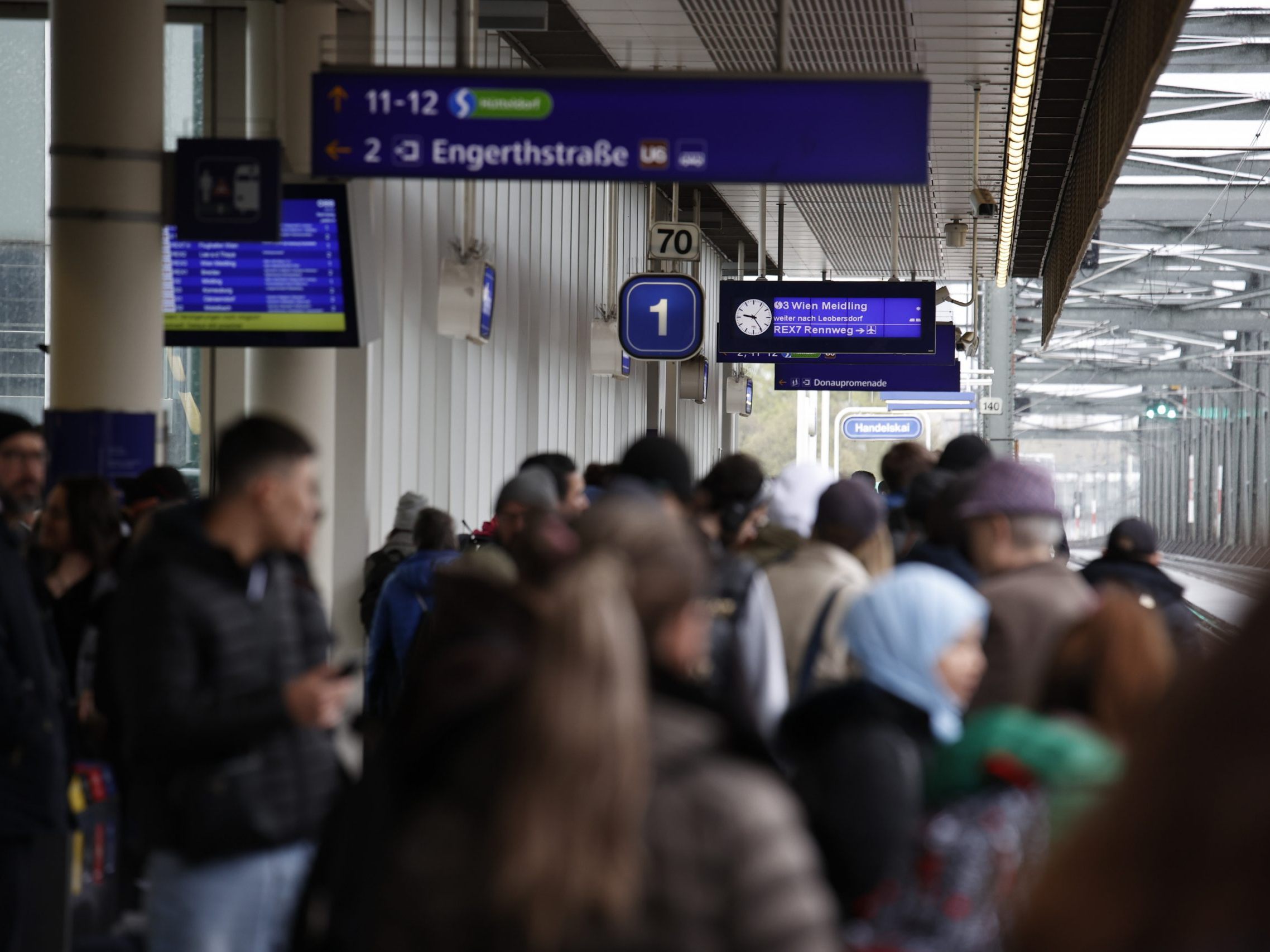 Der Lokführer-Streik in Deutschland betrifft auch Züge der ÖBB. Der Lokführer-Streik in Deutschland betrifft auch Züge der ÖBB.