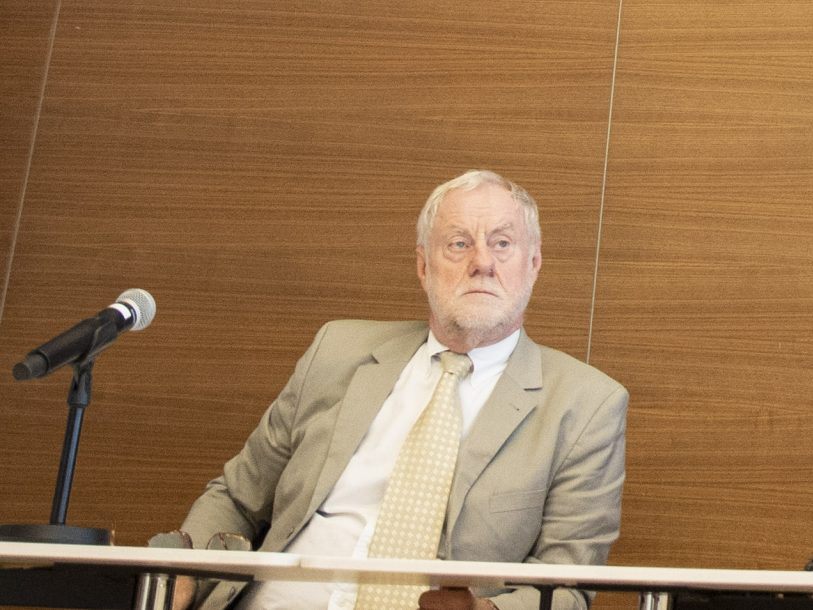 Ärztekammer-Vize Wutscher droht mit vertragslosem Zustand.