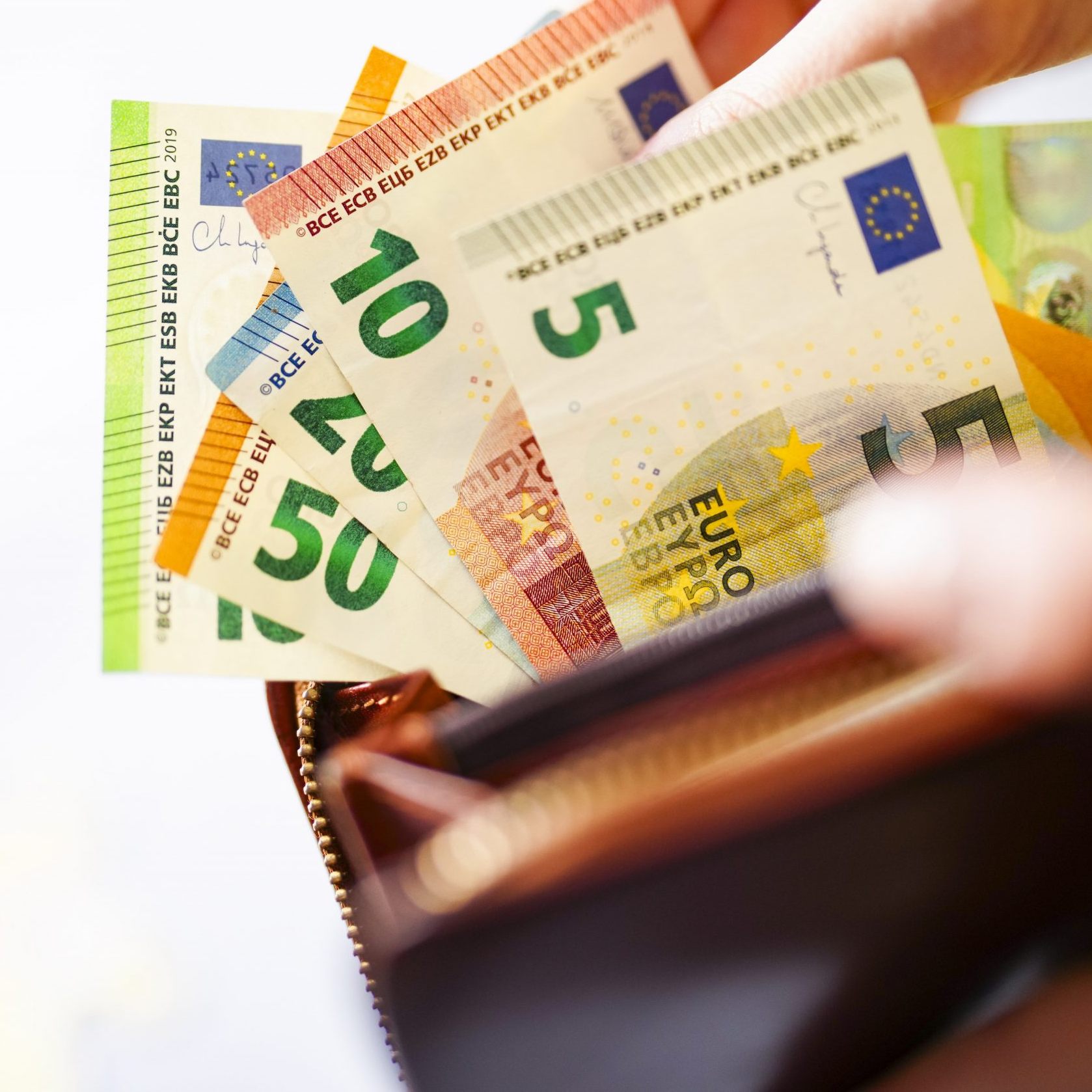 Direkt betroffen von den Gehaltsverhandlungen sind 227.799 Personen.