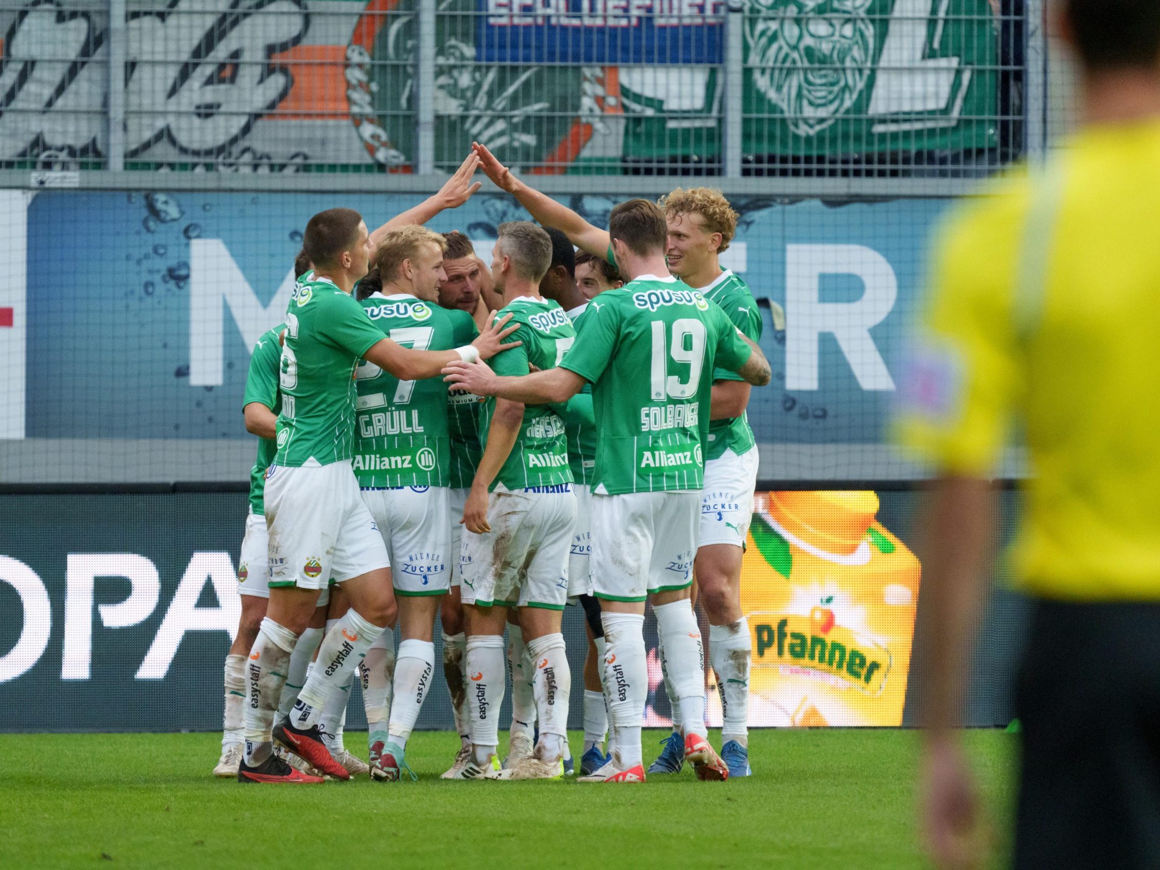Große Freude bei Rapid nach 2:0-Erfolg gegen Altach. Große Freude bei Rapid nach 2:0-Erfolg gegen Altach.