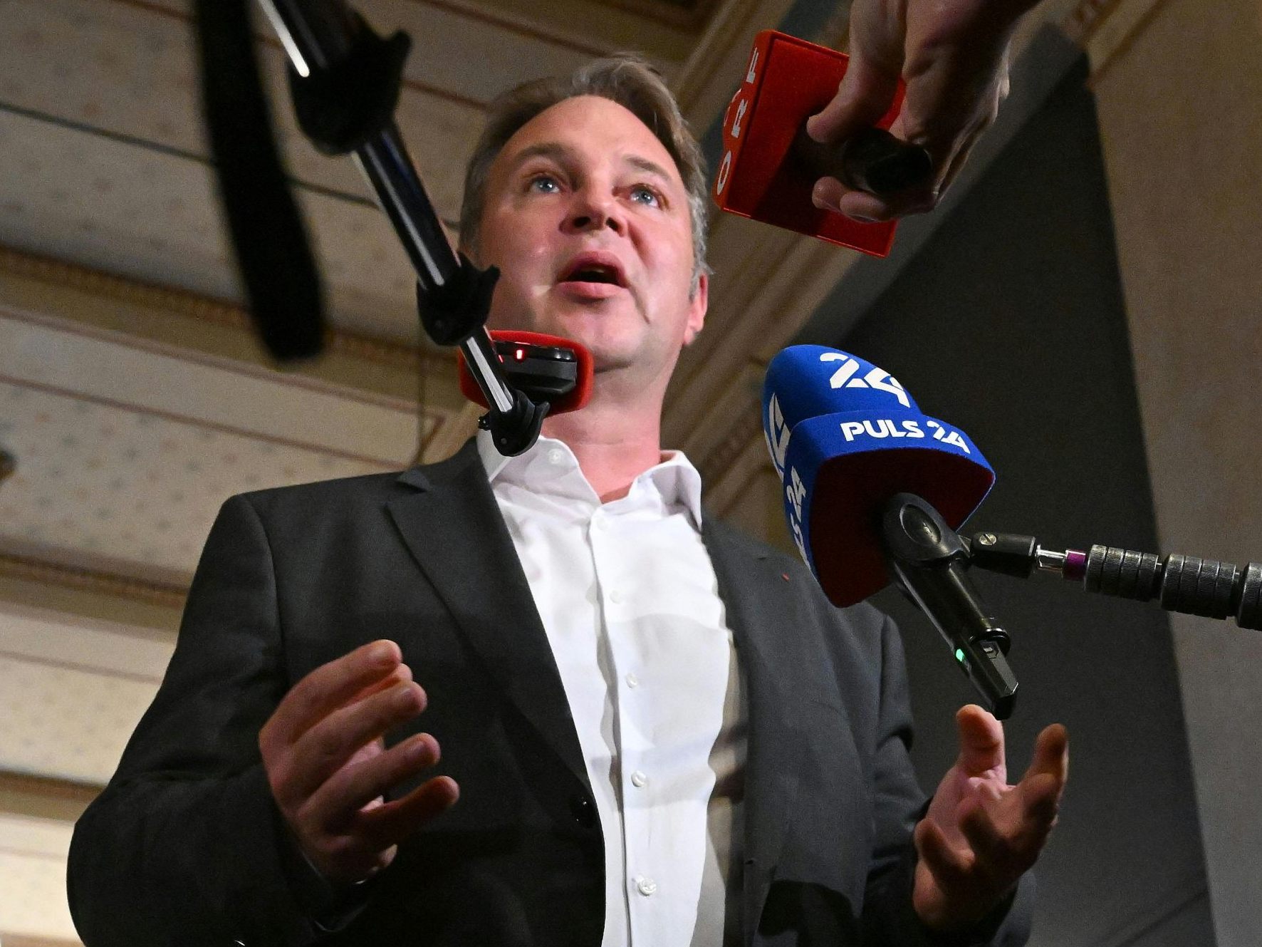 Die ÖVP verlangt von Babler "Antworten". Die ÖVP verlangt von Babler "Antworten".