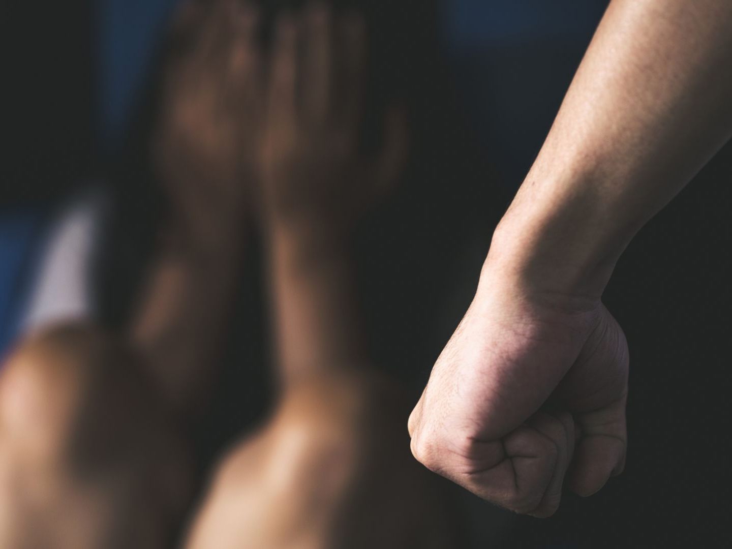 Ein 33-jähriger Wiener schlug seine Freundin und sperrte sie in seiner Wohnung ein. Ein 33-jähriger Wiener schlug seine Freundin und sperrte sie in seiner Wohnung ein.