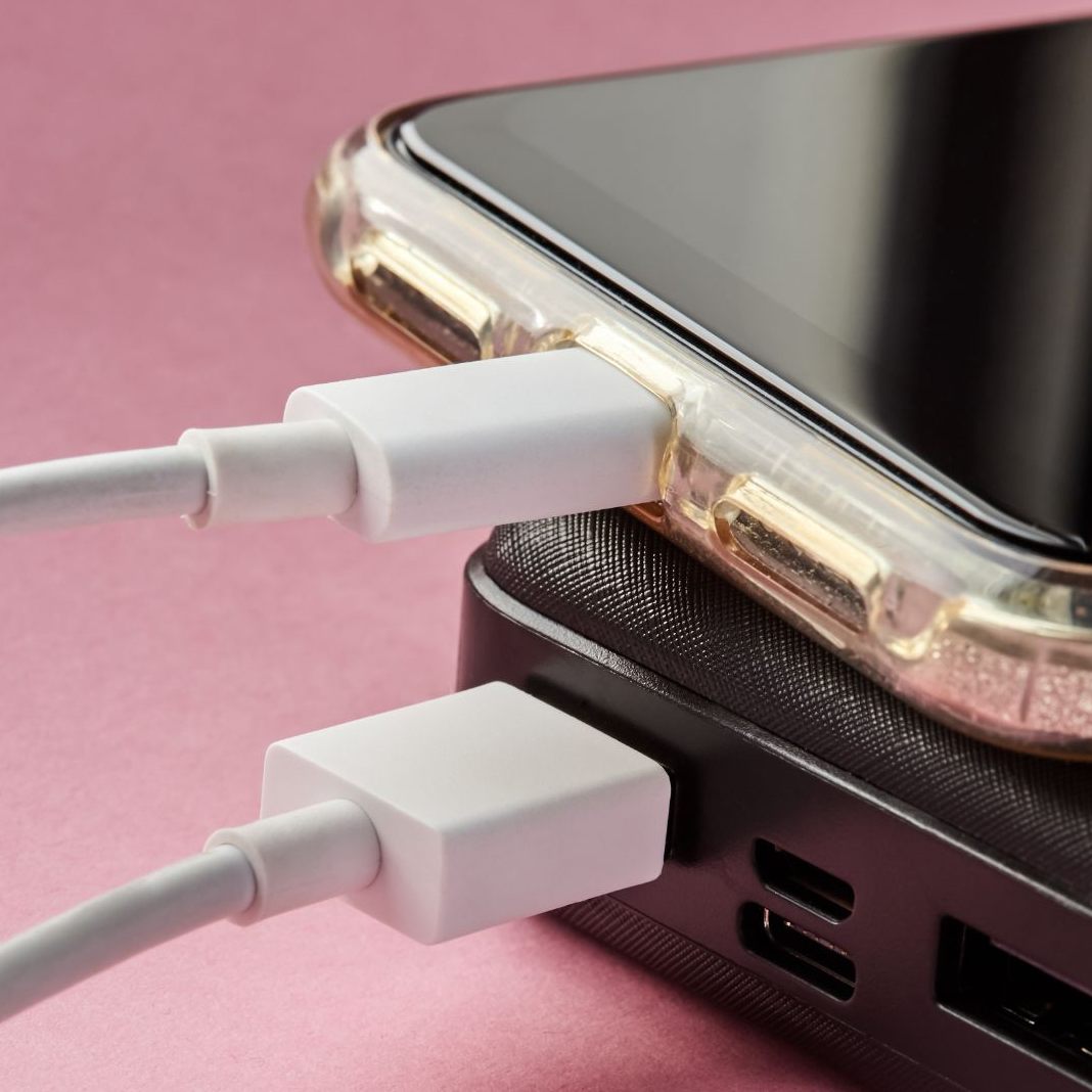 Mit diesen sechs Tipps hält der Handy-Akku länger.