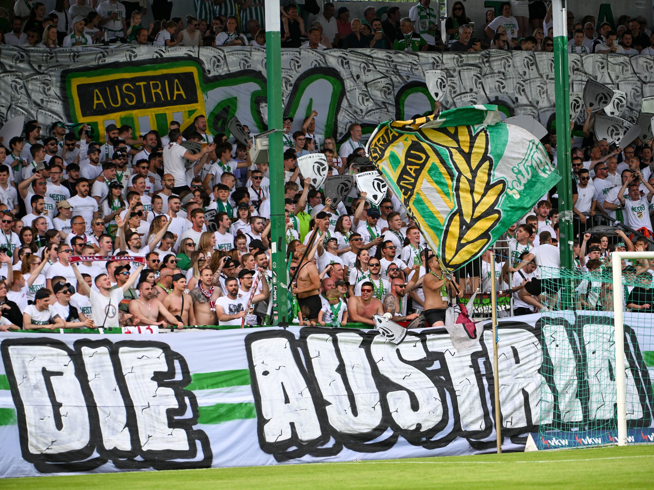 Die Austria-Fans sind oft in Massen zu den Heimspielen ins reichshofstadion gepilgert.