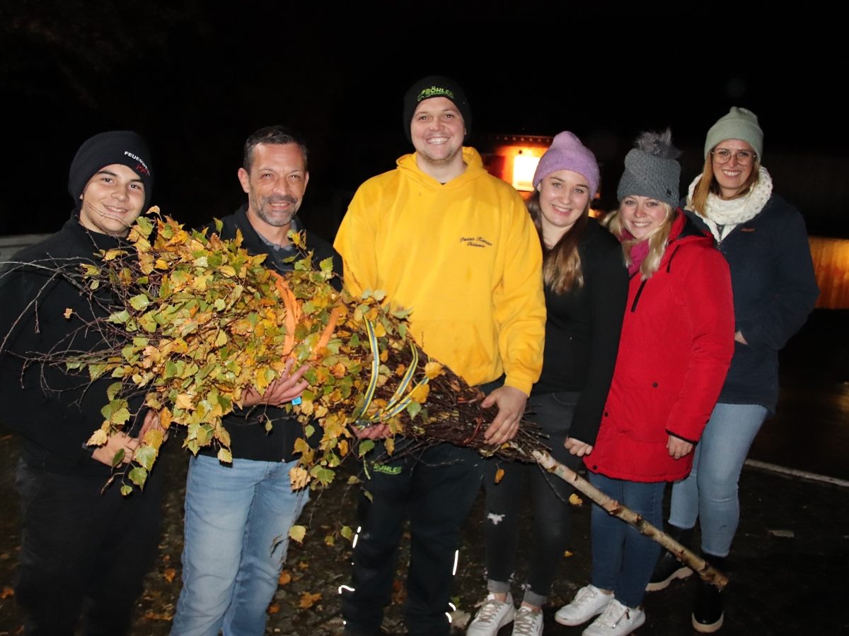Fabian und Mario Gmeiner, Obmann Mathias Böhler, Lisa Böhler, Sarah Schmid und Kerstin Erne.