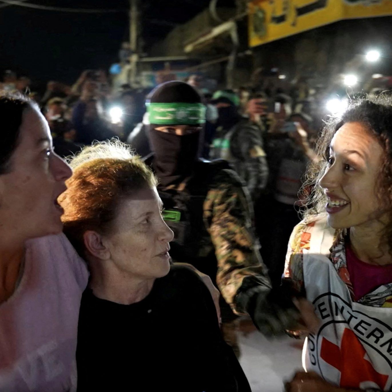 Insgesamt sind bisher 81 Geiseln freigekommen.