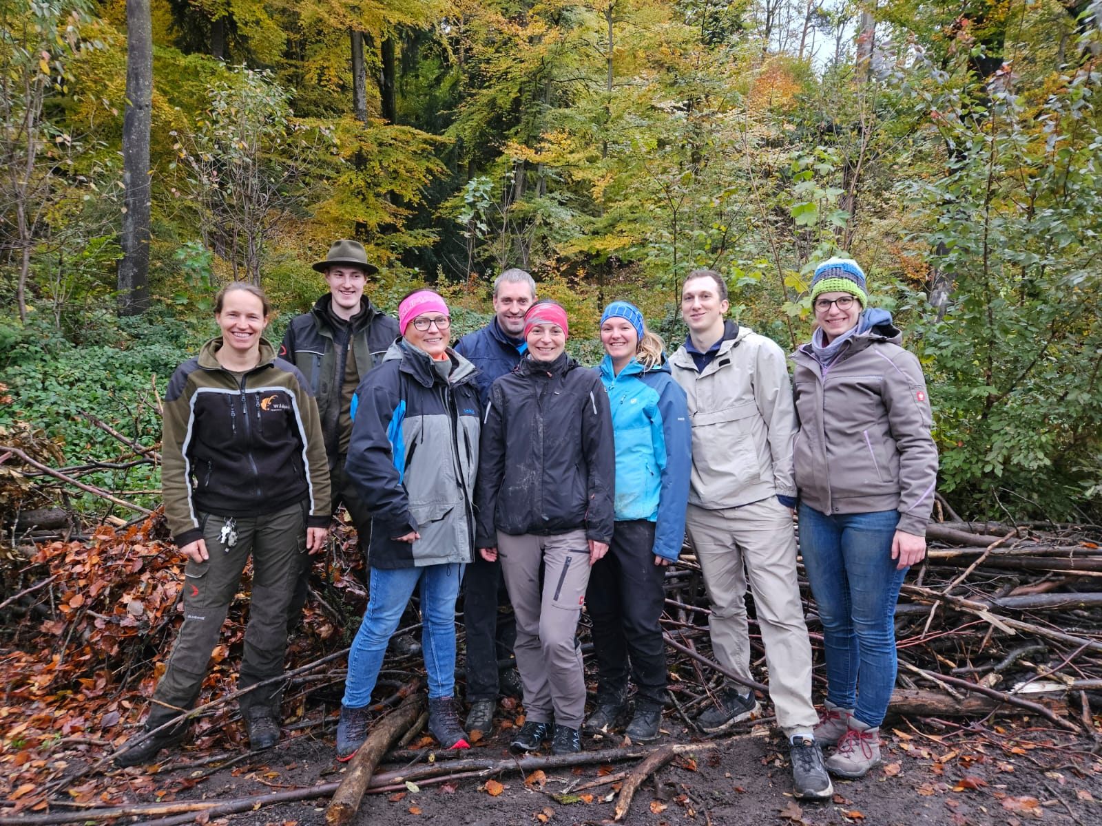 Das Team der Produktentwicklung von Ölz mit Tierpflegerin Birgit und Lehrling Felix.