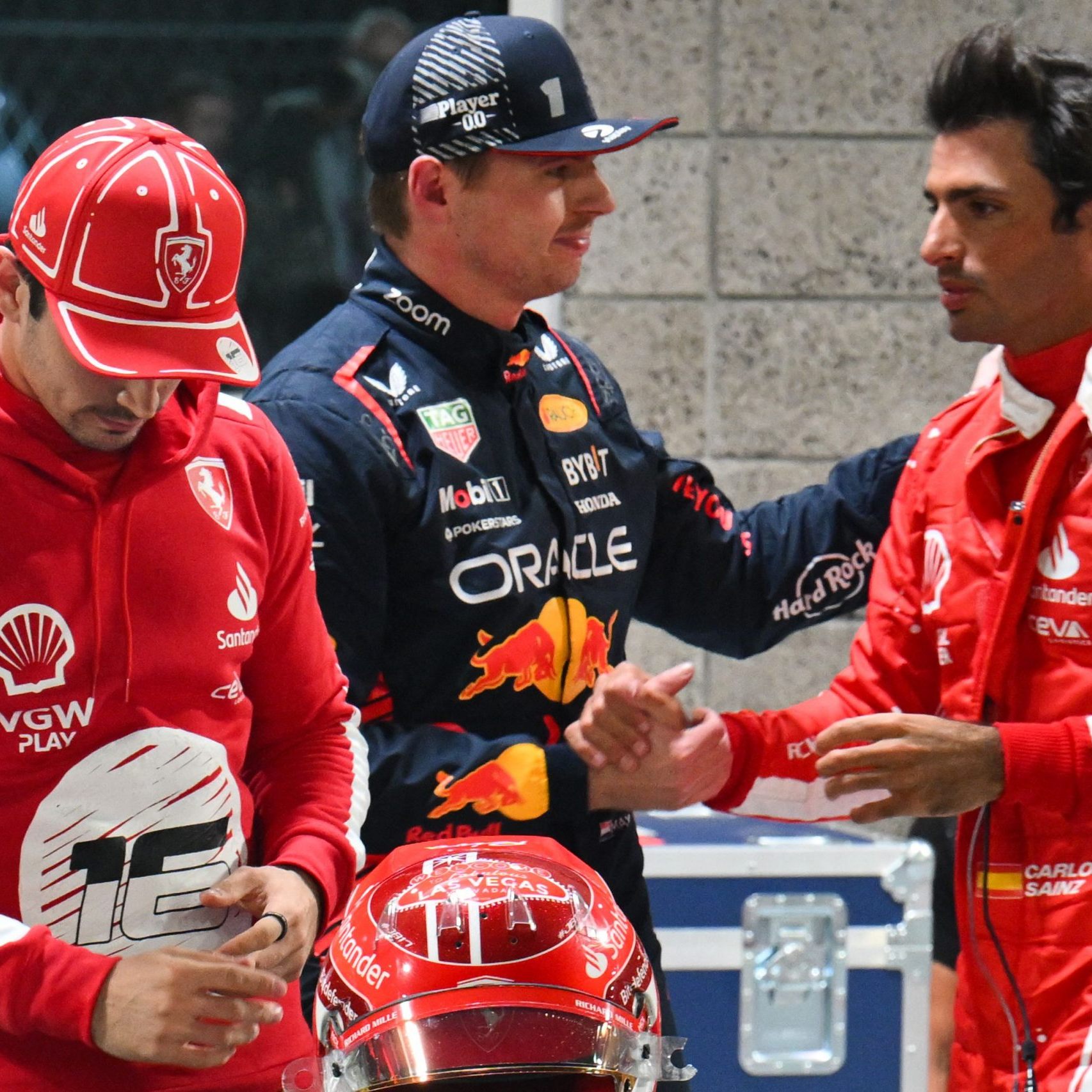 Die ersten Drei im Las-Vegas-Qualifying: Leclerc (l.), Sainz (r.) und Verstappen (m.).