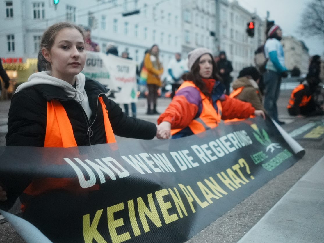 Die Klimaproteste in Wien gehen weiter. Die Klimaproteste in Wien gehen weiter.