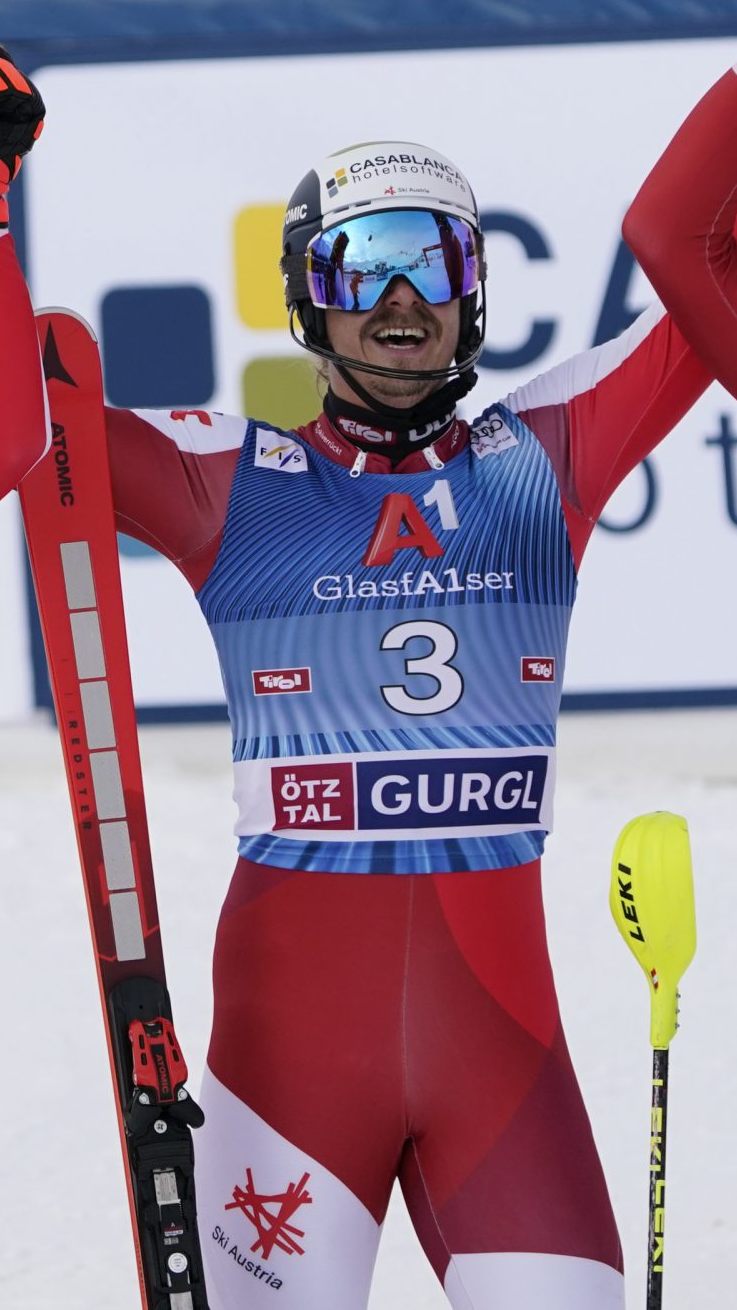 Dritter Weltcup-Sieg nach klarer Halbzeitführung für Manuel Feller.