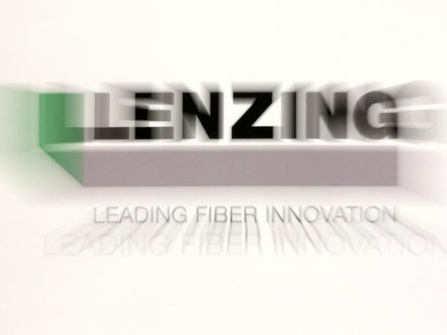 Lenzing will weltweit 500 Arbeitsplätze abbauen.