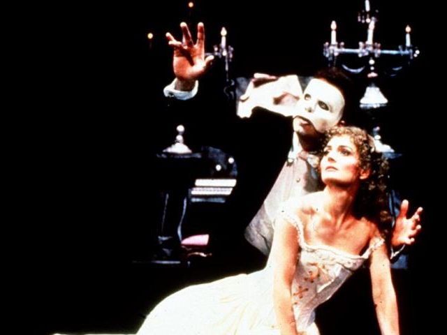 Das Bild zeigt das Musical im Jahr 1996 in Wien. Nun kehrt der Klassiker nach Wien zurück.