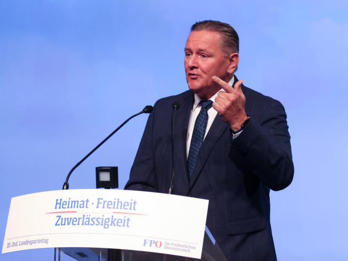 Der EU-Abgeordnete Roman Haider will Kompetenzen von der EU nach Österreich zurückholen. Der EU-Abgeordnete Roman Haider will Kompetenzen von der EU nach Österreich zurückholen.