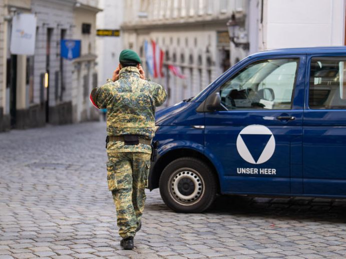Seit einem Monat herrscht in Österreich die zweithöchste Terrorwarnstufe.