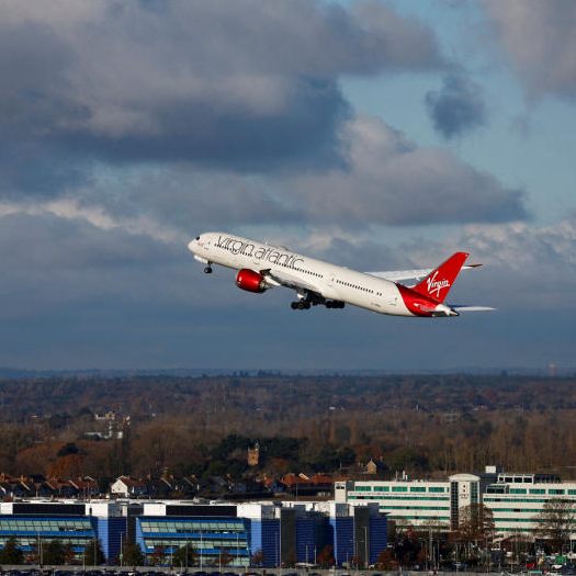 Das erste zu 100 Prozent mit Bio-Kerosin betriebene Flugzeug überflog den Atlantik.