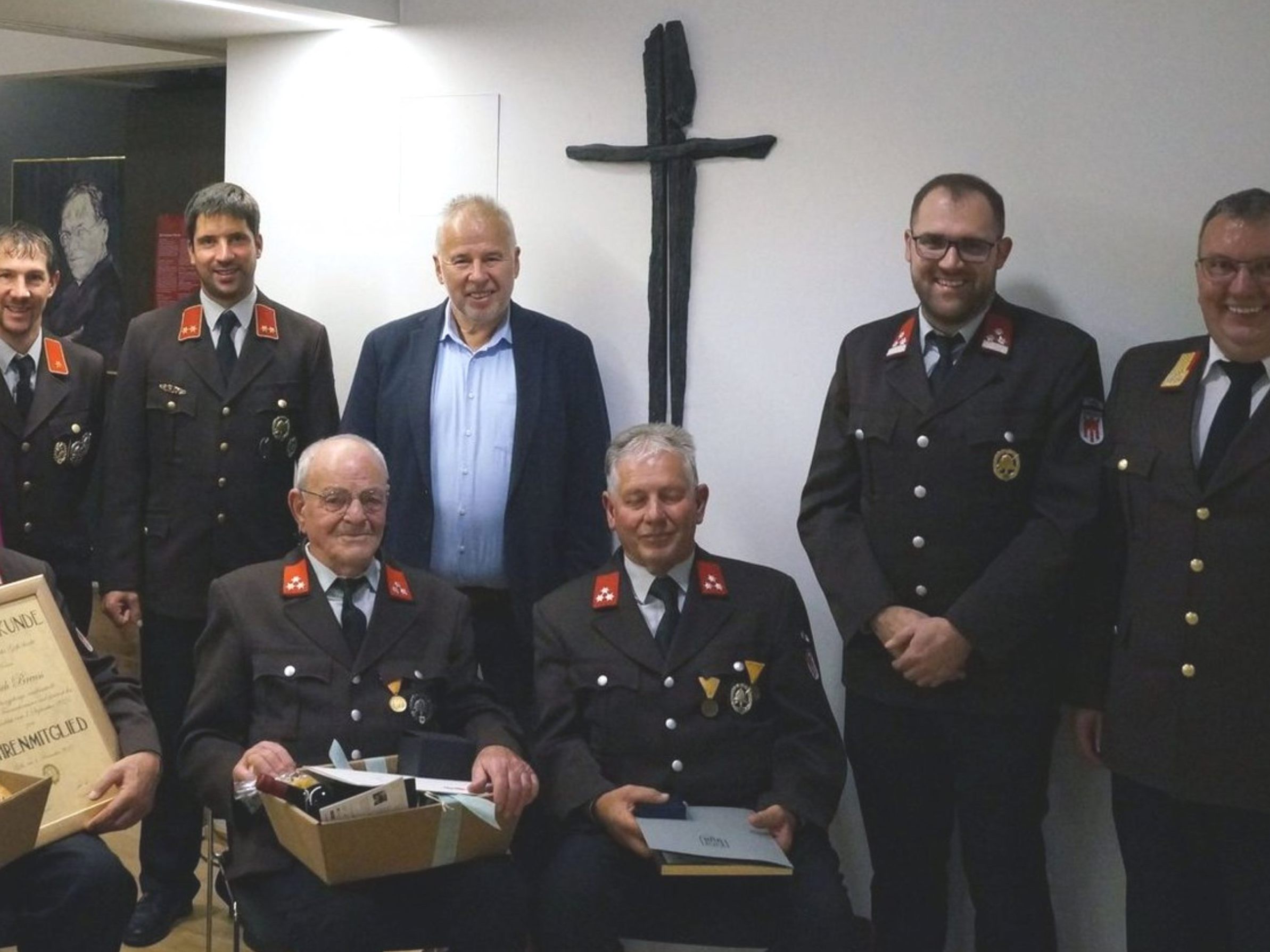 Beim Familienabend der Göfner Feuerwehr wurden auch in diesem Jahr wieder Mitglieder geehrt. Beim Familienabend der Göfner Feuerwehr wurden auch in diesem Jahr wieder Mitglieder geehrt.