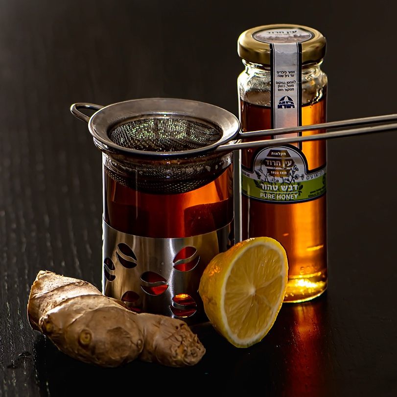 Eine Broschüre klärt über bewährte Hausmittel auf.