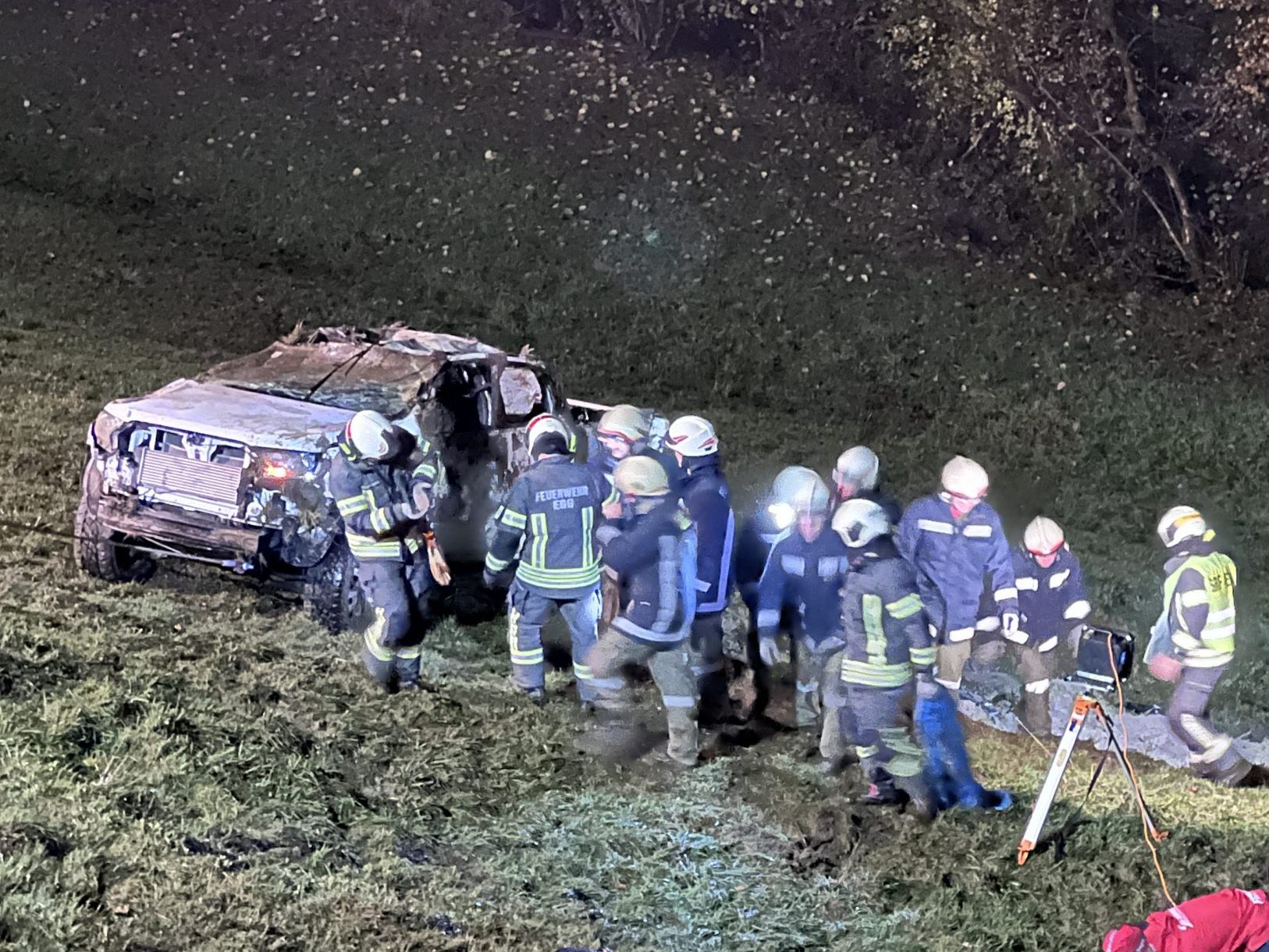 Am Fahrzeug entstand Totalschaden