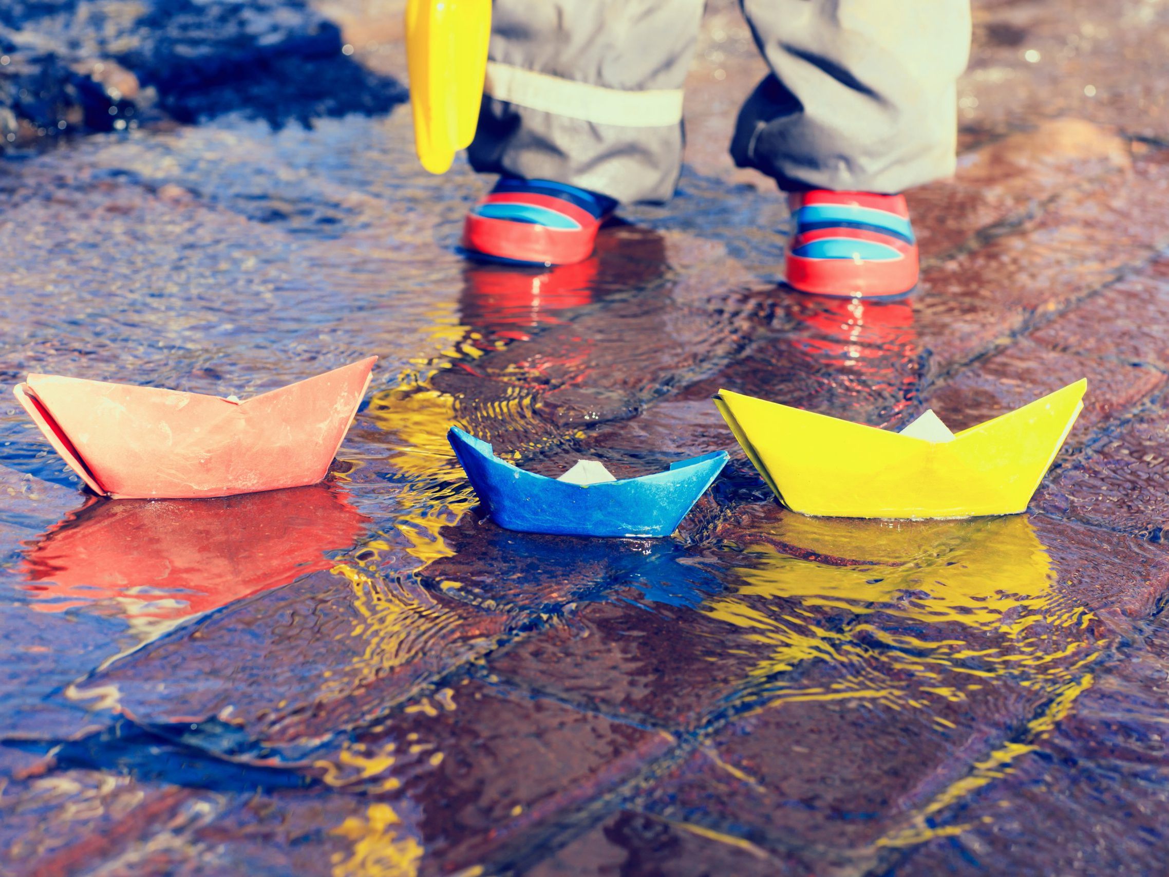 Kinder brauchen präsente Bezugspersonen als Gegenüber, die für sie ein sicherer Hafen sind. Kinder brauchen präsente Bezugspersonen als Gegenüber, die für sie ein sicherer Hafen sind.