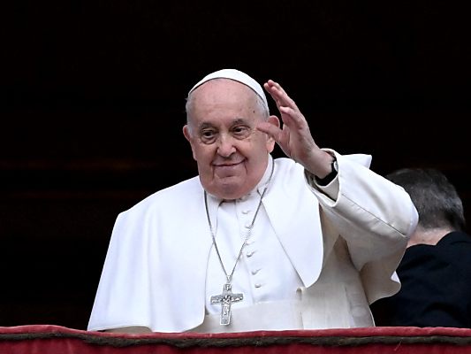 Papst spendete den Segen "Urbi et Orbi"