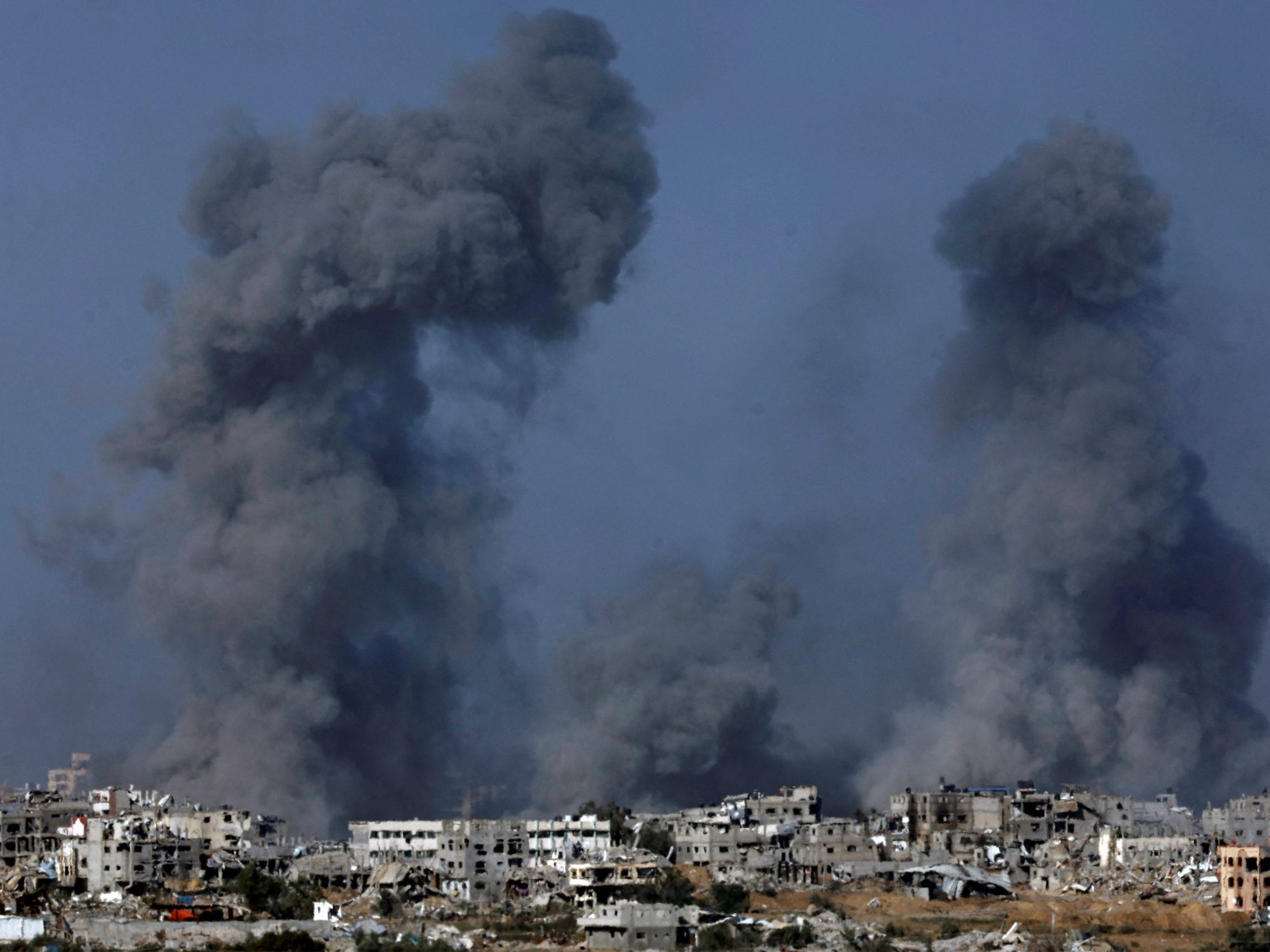 Die Angriffe in Gaza gehen weiter. Die Angriffe in Gaza gehen weiter.