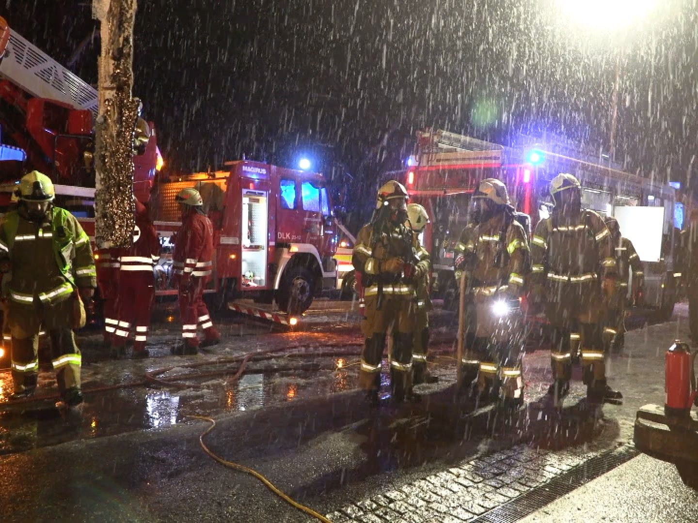 Die Feuerwehr musste zu einem Containerbrand ausrücken.