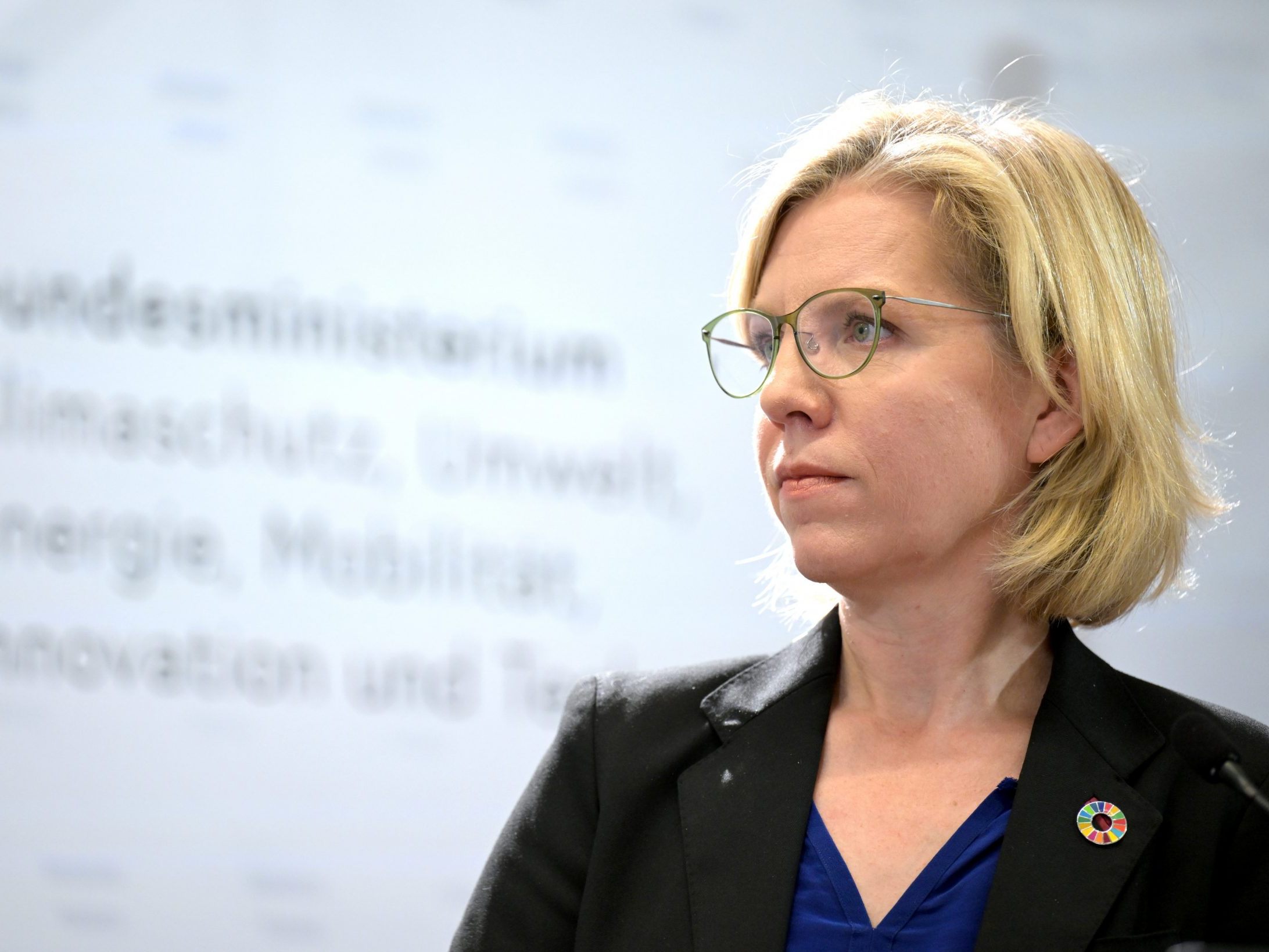 Gewessler will bis zur NR-Wahl Ministerin bleiben. Gewessler will bis zur NR-Wahl Ministerin bleiben.