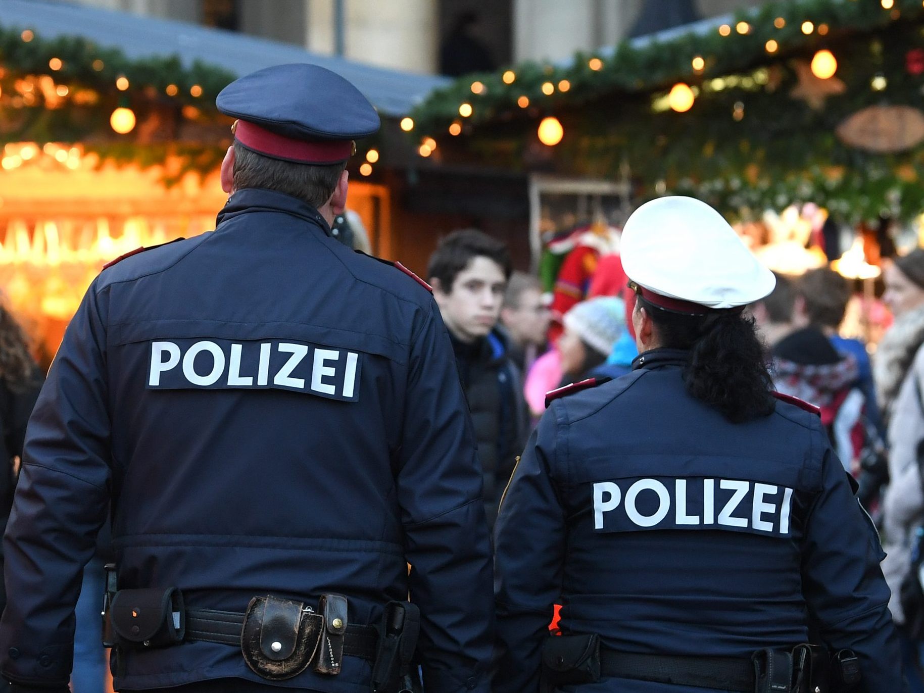 Die Polizei verstärkt ihre Präsenz bei Veranstaltungen in der Weihnachtszeit.