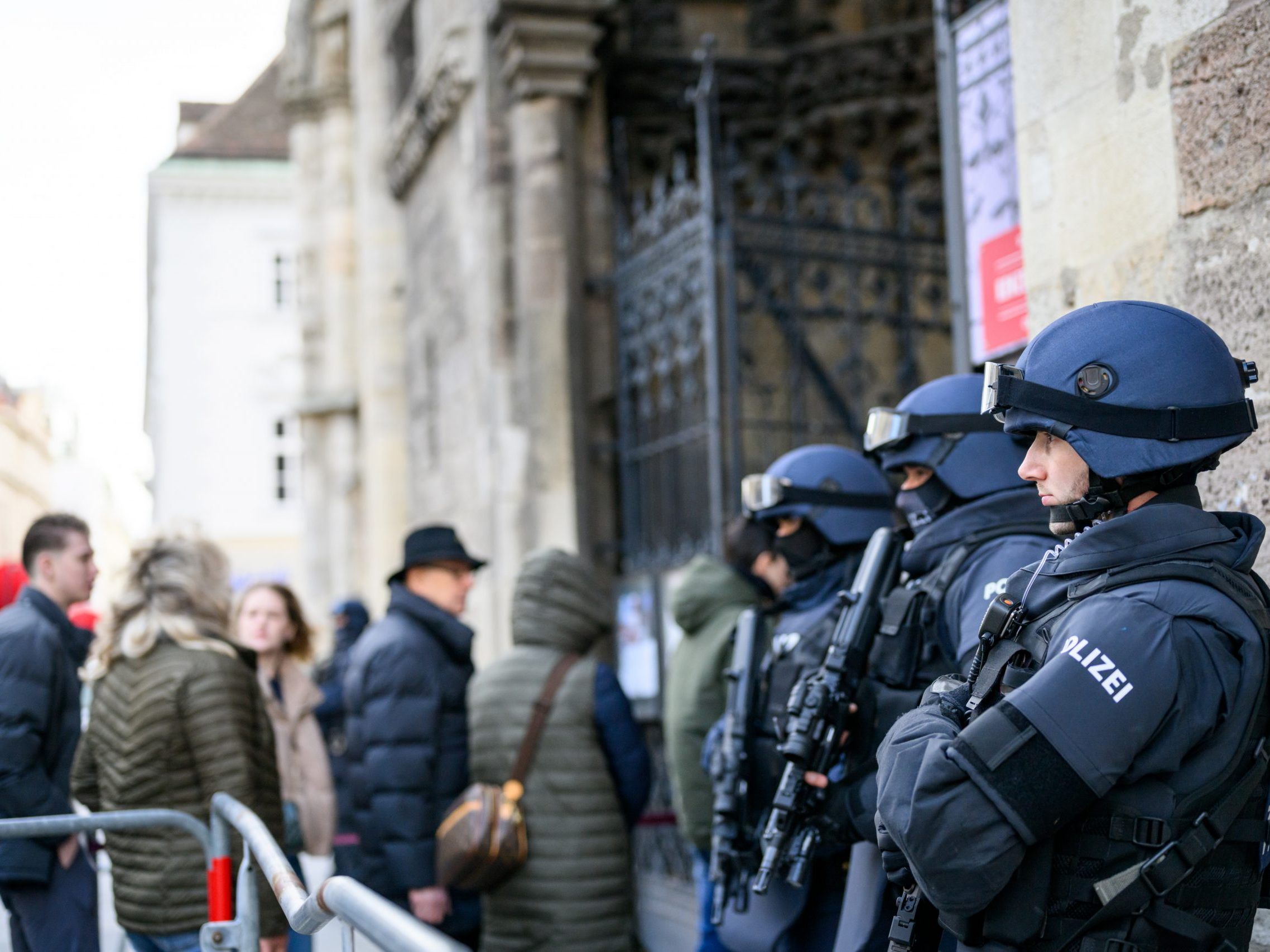Drei Personen festgenommen - Staatsanwaltschaft Wien ermittelt