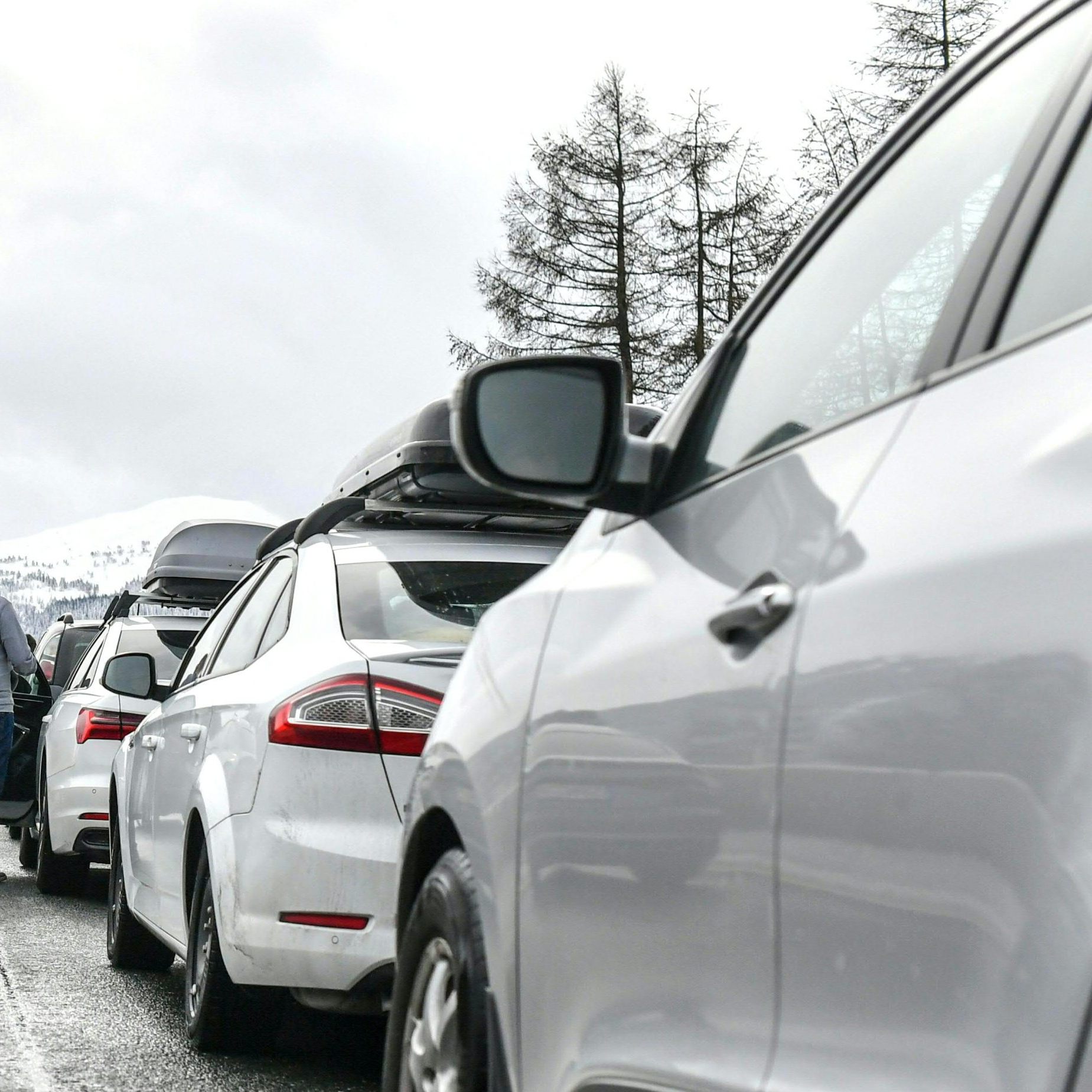 Ein mehrstündiger Stau stellt für E-Auto-Fahrer keine ernsthafte Gefahr dar.