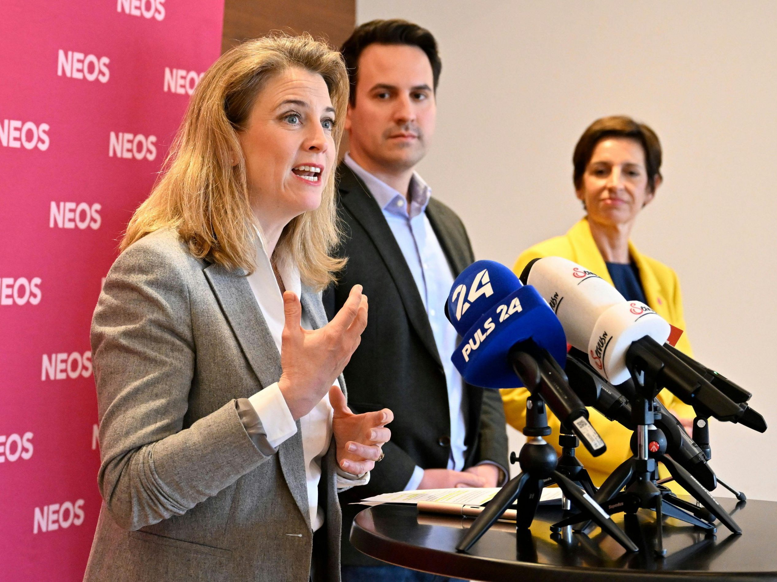 Die NEOS sind ins neue Hauptquartier am Wiener Heumarkt übersiedelt.