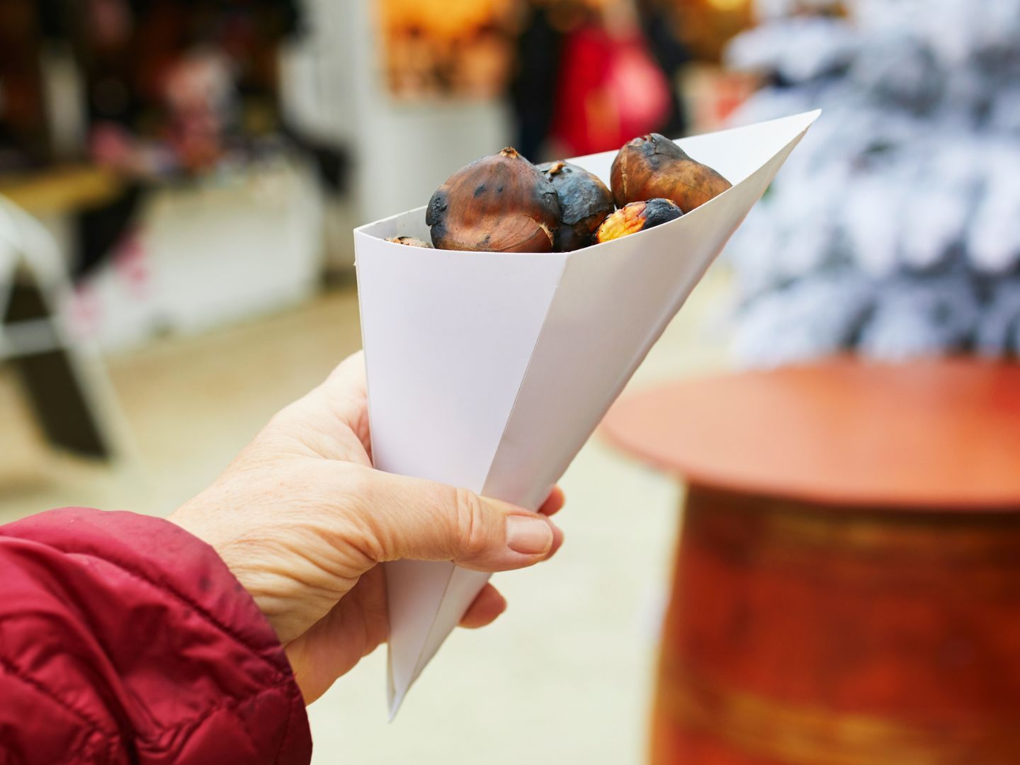 Die Qualität beim Maroni-Stand ist tendenziell besser als im Handel. Die Qualität beim Maroni-Stand ist tendenziell besser als im Handel.