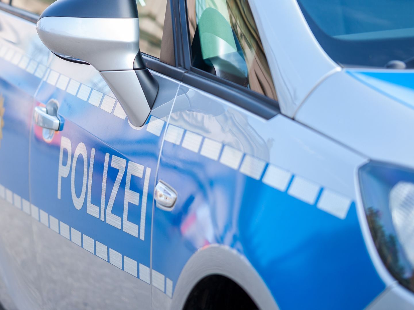 Tragischer Lkw-Unfall in Passau fordert ein Todesopfer. Tragischer Lkw-Unfall in Passau fordert ein Todesopfer.