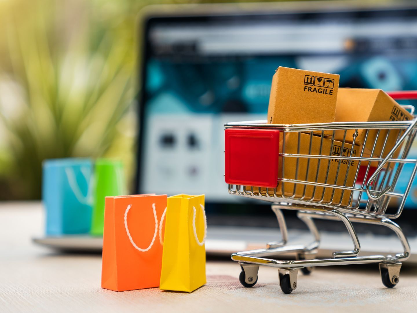 Die Konsumentenschützer der Arbeiterkammer ÖO warnen vor Fake-Shops und anderen Internet-Betrug in der Weihnachtszeit. Die Konsumentenschützer der Arbeiterkammer ÖO warnen vor Fake-Shops und anderen Internet-Betrug in der Weihnachtszeit.