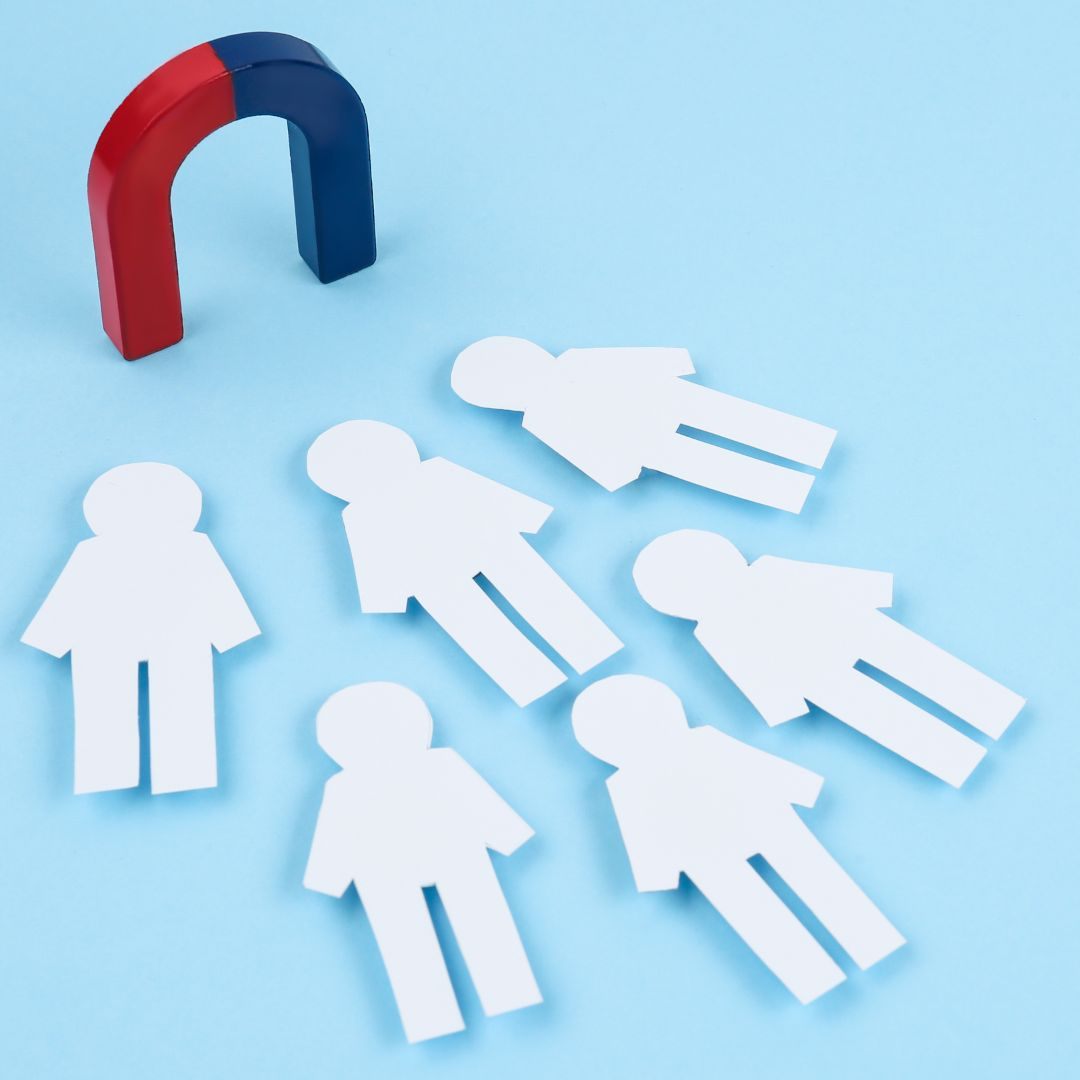 Drei Sternzeichen sollen 2024 besonders anziehend und attraktiv wirken: Stier, Löwe und Zwilling.