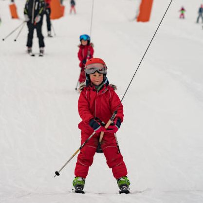 Skifahren, Winterwandern oder Rodeln - hier finden alle den perfekten Winterspaß.