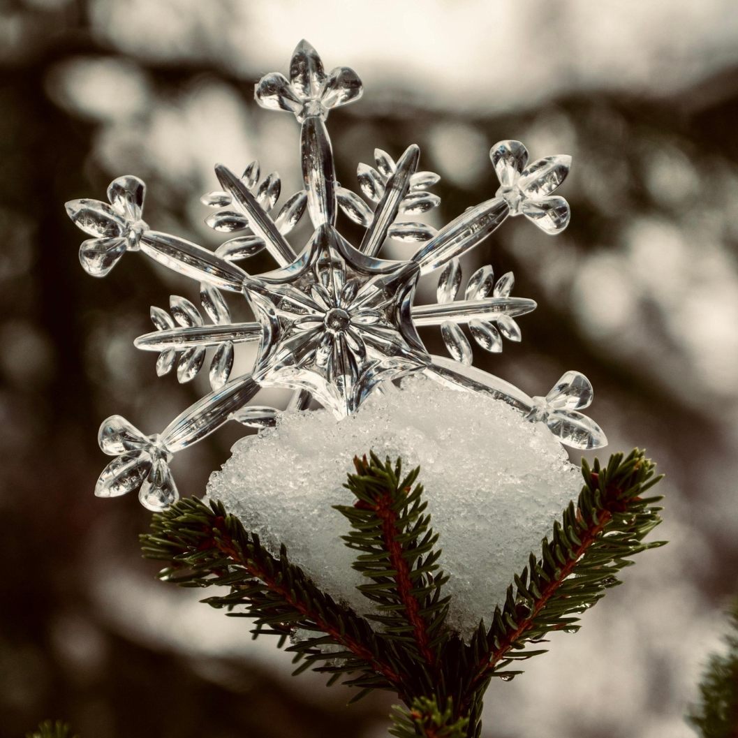 Deko-Schneeflocke basteln
