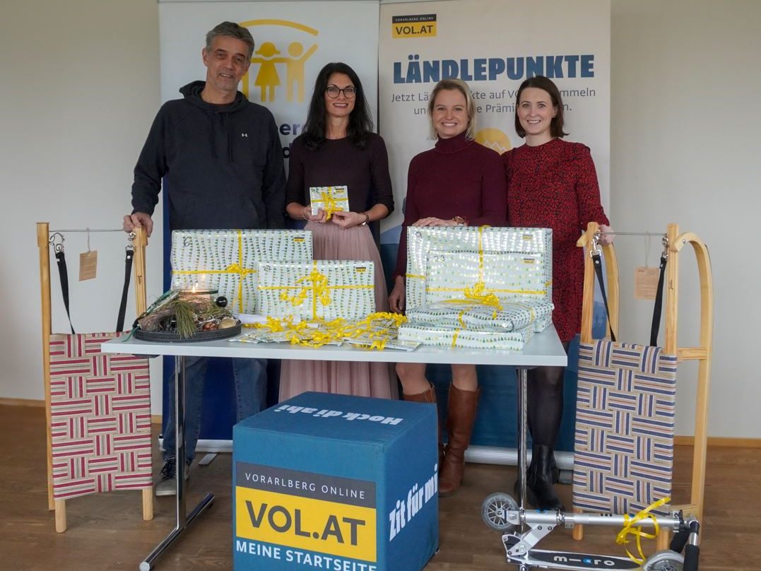 Wolfgang Gantioler, Karin Mäser (Vlbg. Kinderdorf) und Katharina Nitschmann, Marilyn Rogginer (VOL.AT Ländlepunkte) Wolfgang Gantioler, Karin Mäser (Vlbg. Kinderdorf) und Katharina Nitschmann, Marilyn Rogginer (VOL.AT Ländlepunkte)
