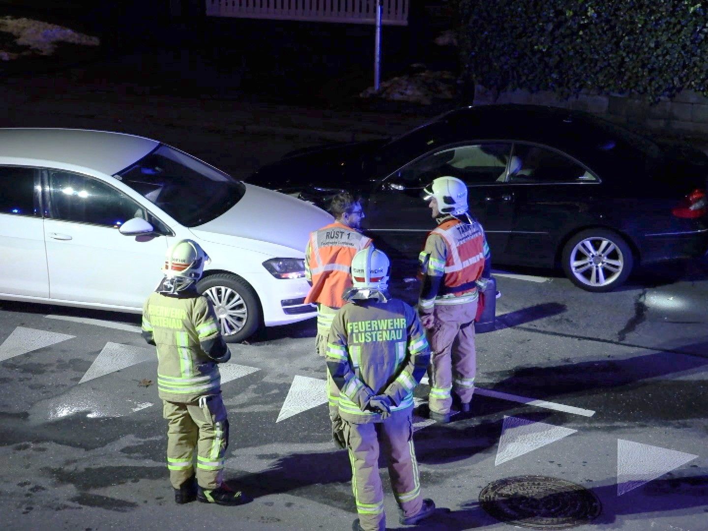 Bei einem Unfall in Lustenau wurde zumindest eine Person verletzt. Bei einem Unfall in Lustenau wurde zumindest eine Person verletzt.