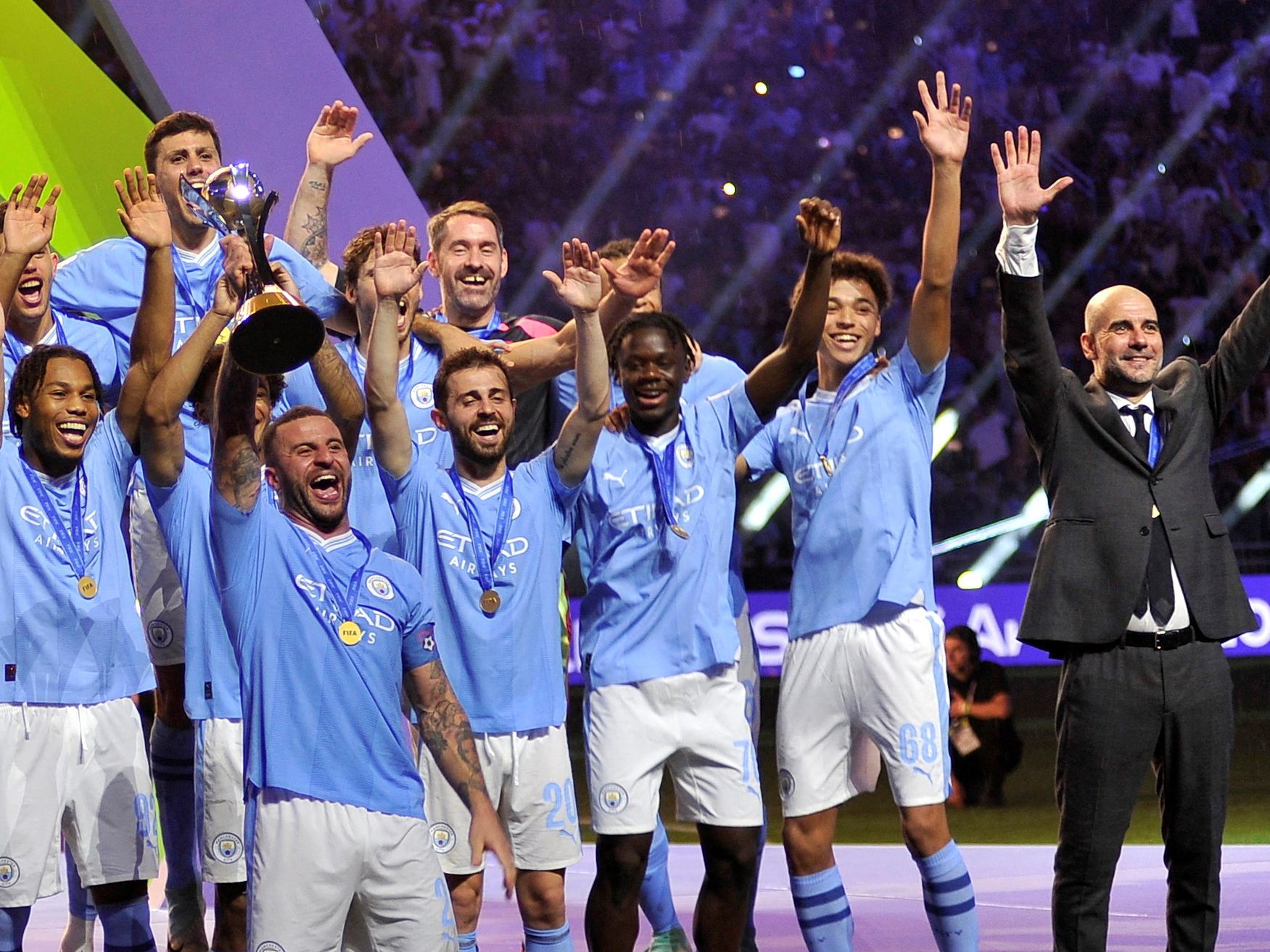 Der englische Fußball-Meister beendet das Jahr 2023 mit dem fünften Titel. Der englische Fußball-Meister beendet das Jahr 2023 mit dem fünften Titel.