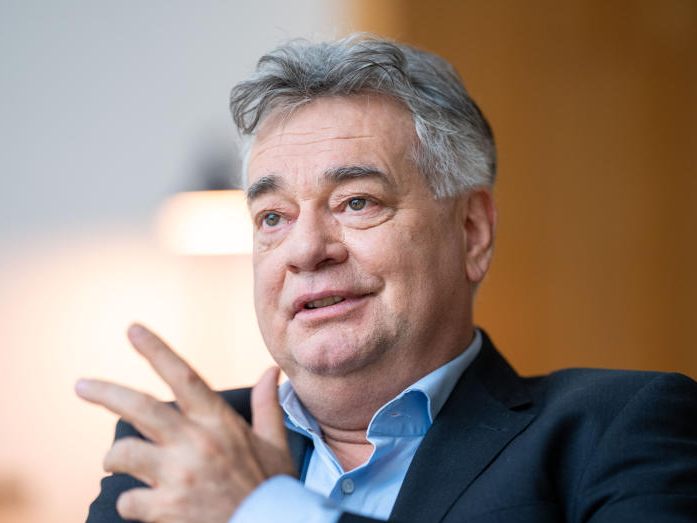 Vizekanzler Werner Kogler (Grüne) sei zuversichtlich, dass das Klimaschutzgesetz noch vor der kommenden Nationalratswahl käme.