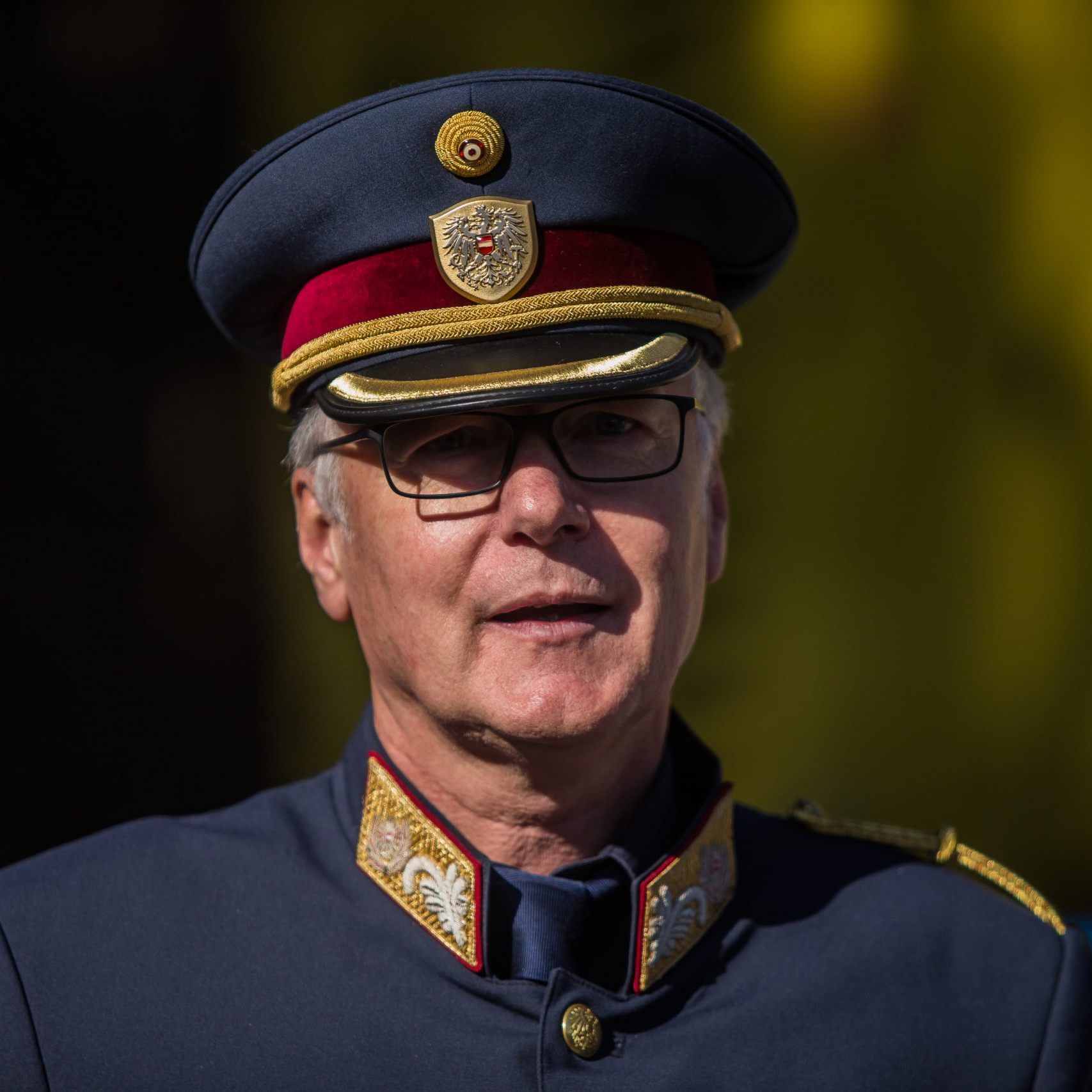 Polizeidirektor Hans Peter Ludescher hat zwei neue Chefärzte.