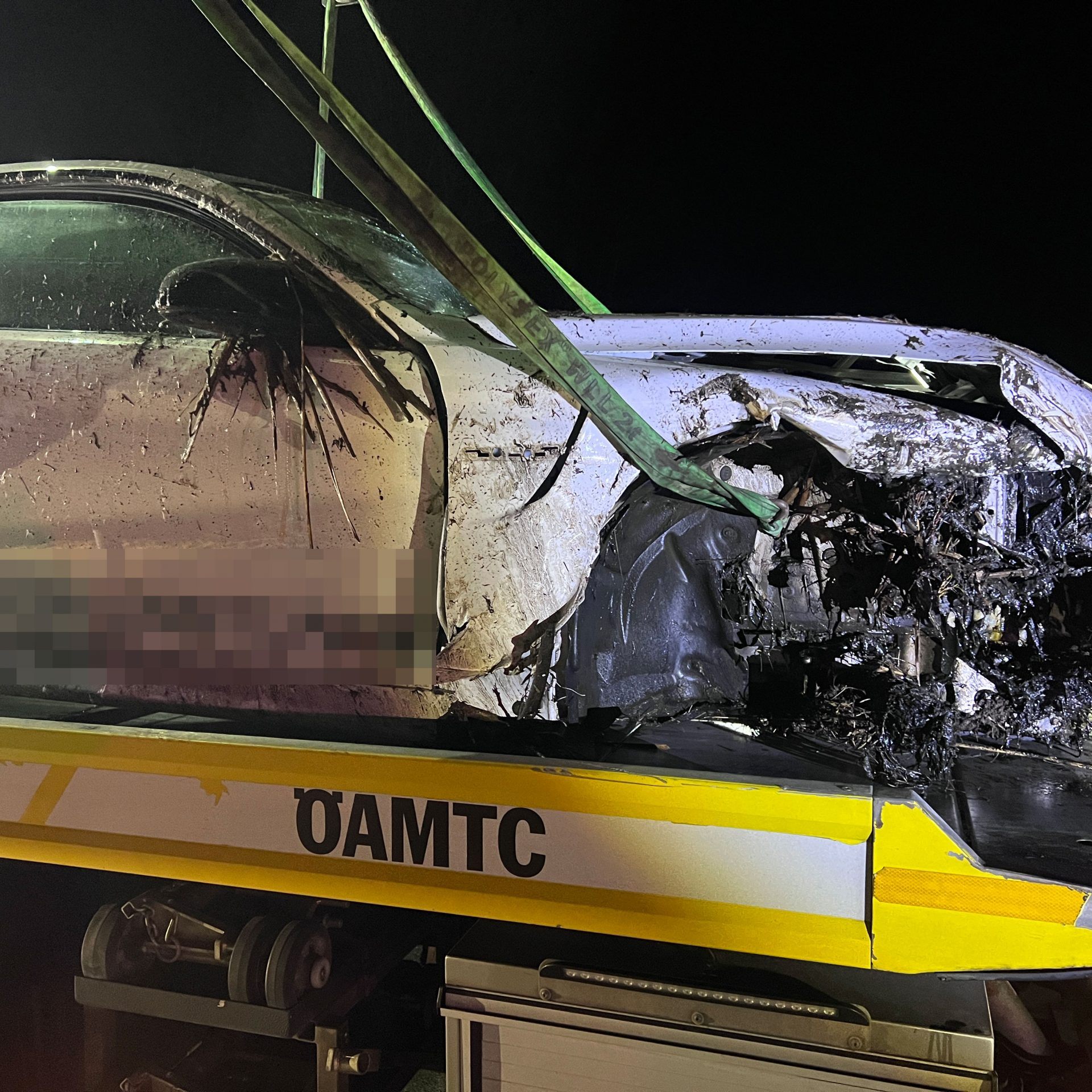 Die EInsatzkräfte wurden in der Nacht zu einem Unfall in Lustenau gerufen.
