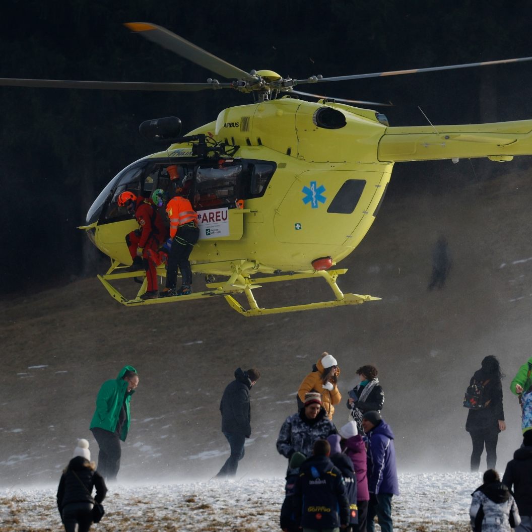 Marco Schwarz musste mit dem Hubschrauber ins Krankenhaus gebracht werden.