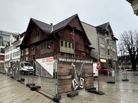 Das Rote Haus am Dornbirner Marktplatz ist vorübergehend geschlossen. Das Rote Haus am Dornbirner Marktplatz ist vorübergehend geschlossen.