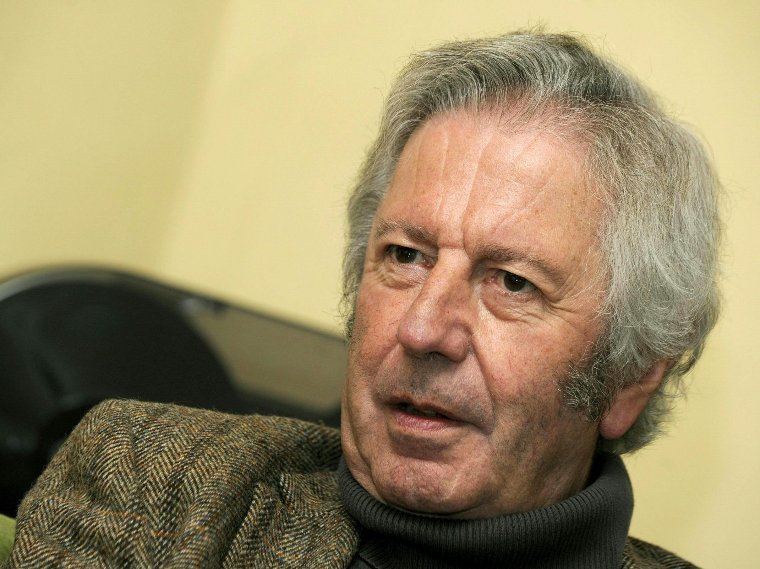 Der österreichische Schriftsteller Alfred Komarek ist tot. Der österreichische Schriftsteller Alfred Komarek ist tot.
