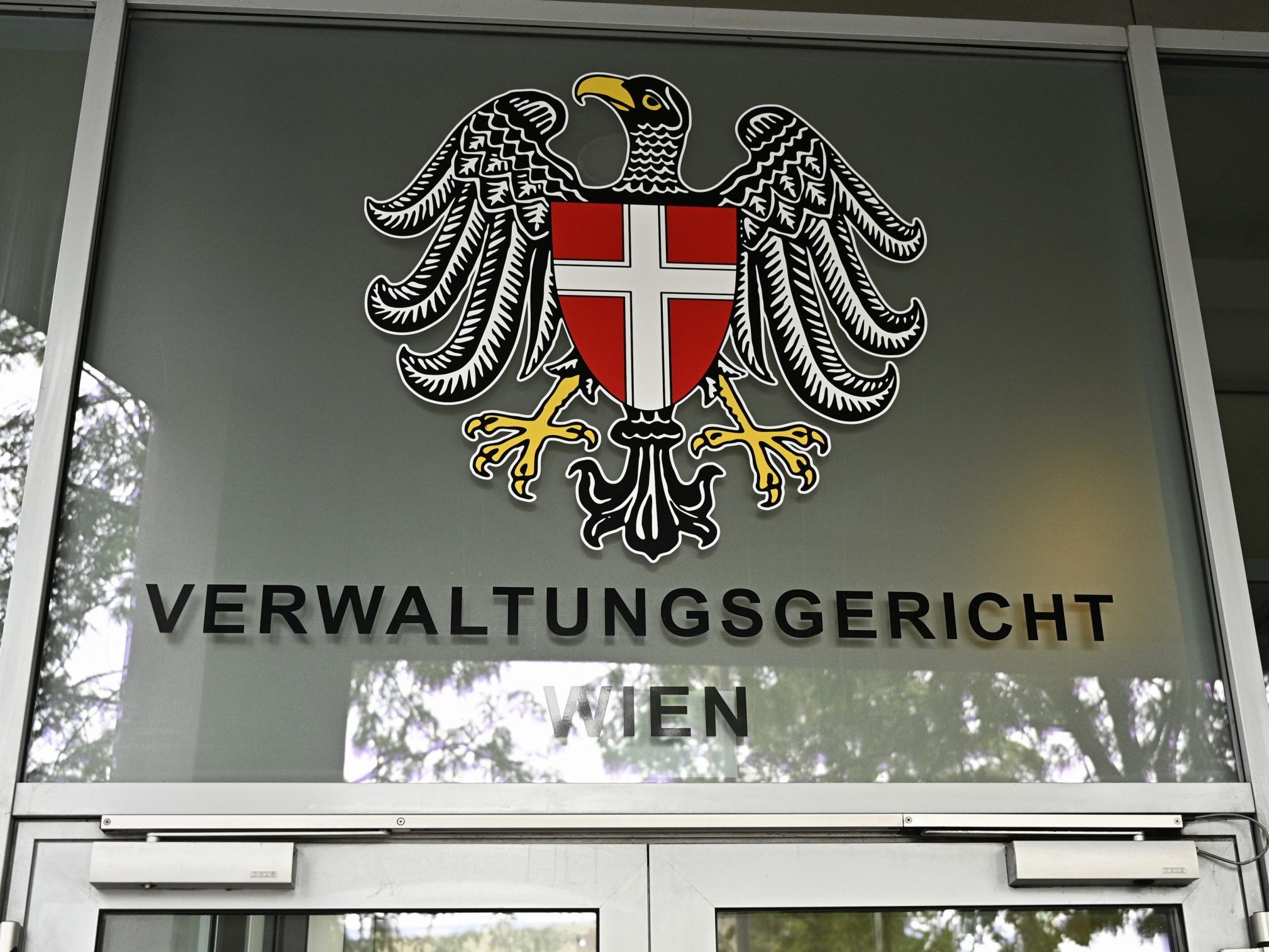 Die Aktivistin bekam am 27. März am hinteren Ende eines Protestzuges Pfefferspray ins Gesicht. Die Aktivistin bekam am 27. März am hinteren Ende eines Protestzuges Pfefferspray ins Gesicht.