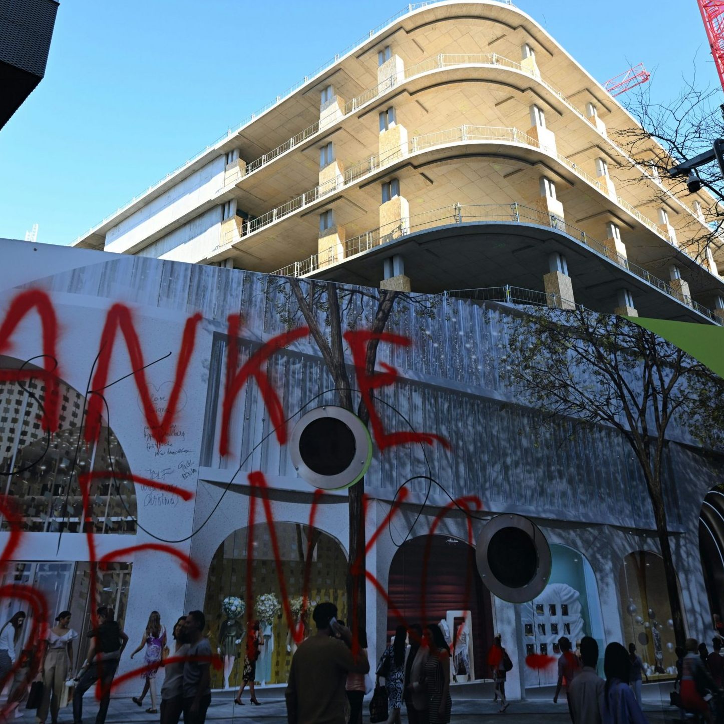 Die deutsche KaDeWe-Gruppe mit dem Wiener Lamarr meldete Insolvenz an.